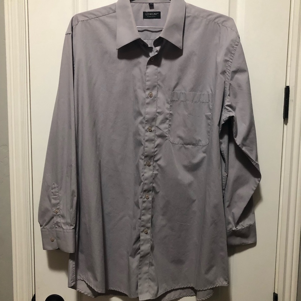 Milani Men’s 17.5 Gray Dress Shirt. Button down the front.